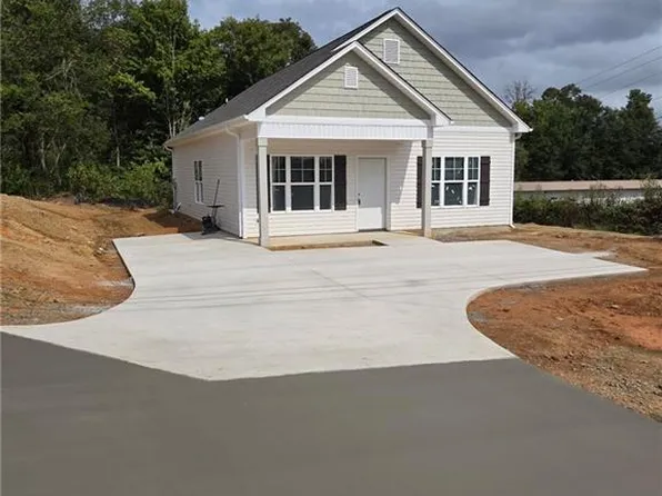 1396 Piedmont Dr, Lexington, NC 27295