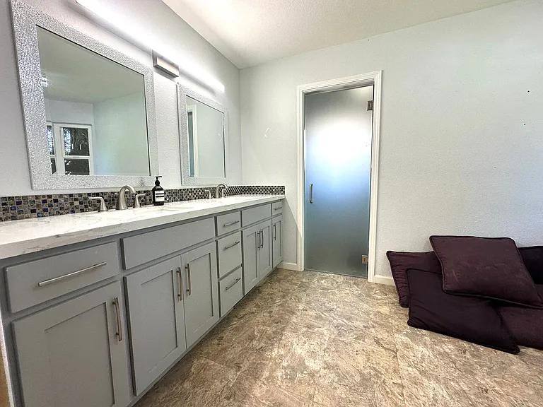 3450 Sarolou Dr — Photo 22