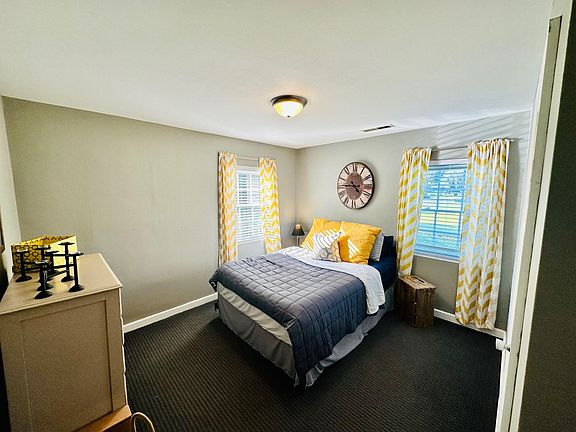 5th image of 103 Beverly Ave #103