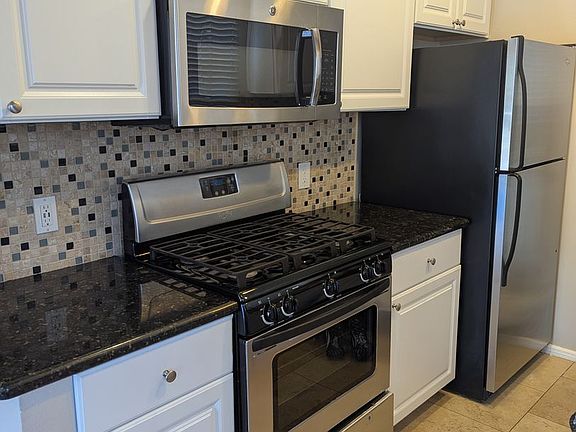 2nd image of 4421 Felton St