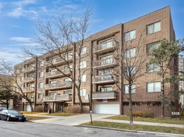 6102 N Sheridan Rd APT 302, Chicago, IL 60660