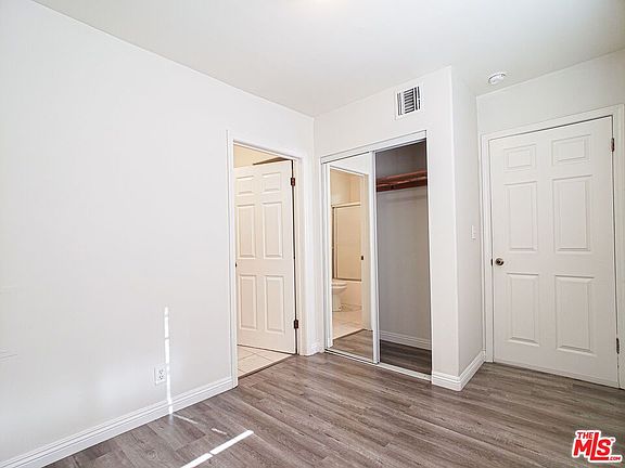 4th image of 354 S St Andrews Pl
