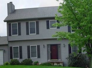 33 Greenmont Dr, Enola, PA 17025