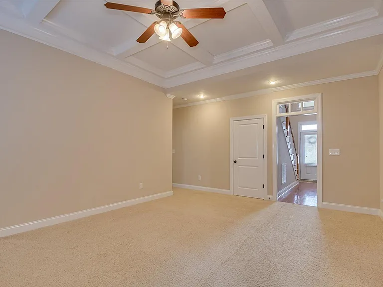 2520 Grier Cir — Photo 8