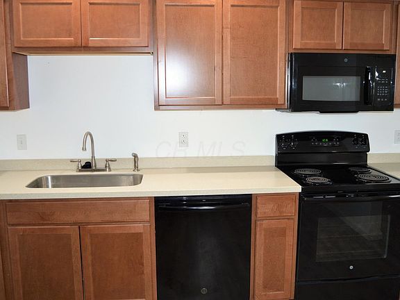 4th image of 401 Buckingham Dr Unit D