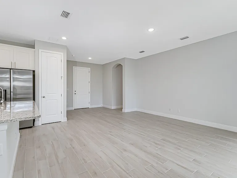 1517 Wacker Ave SE — Photo 21