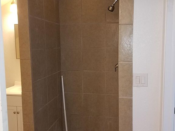 3rd image of 8424 S Harp Blvd