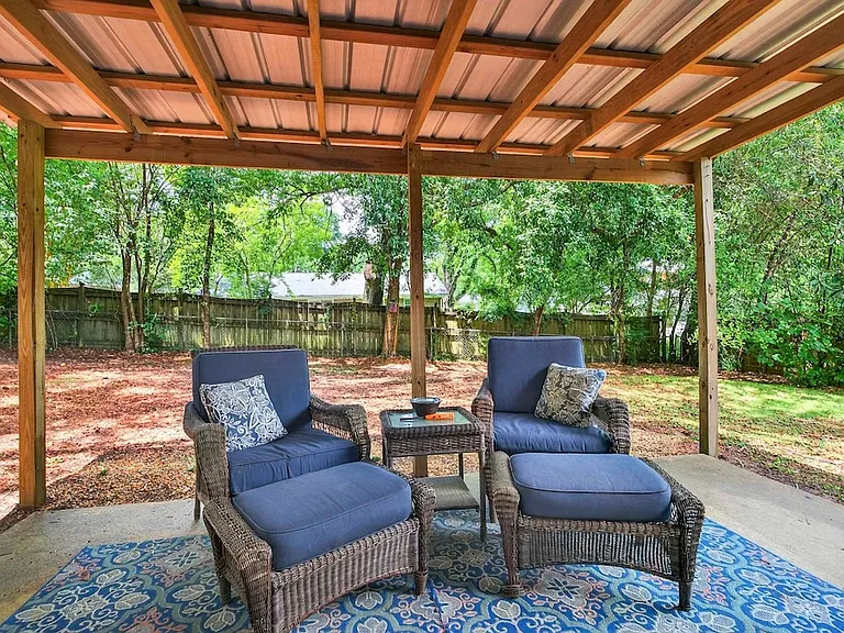 1816 Aaron Rd — Photo 10