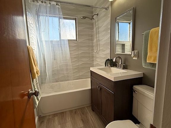 5th image of 241 Newport Ave APT 5