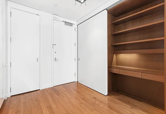 Rented by Keller Williams NYC | media 19