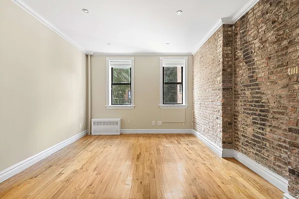 Rented by Cooper & Cooper Real Estate | media 8