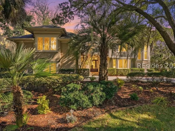 8 Queens Way, Hilton Head Island, SC 29928