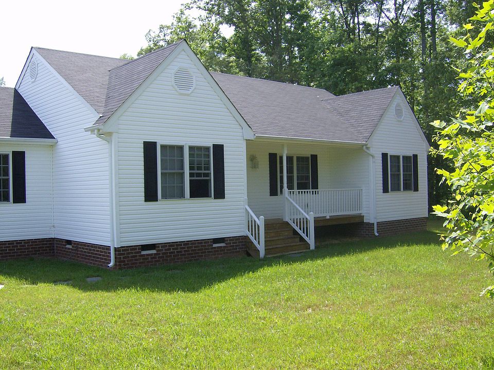 Front view from driveway
