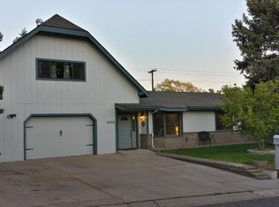 3206 N Pine Dr, Flagstaff, AZ 86004