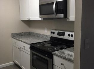 365 Simmonsville Ave APT 2201, Johnston, RI 02919