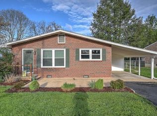 707 Cambridge Ave, Elizabethton, TN 37643