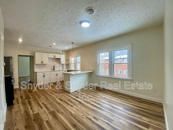 3rd image of 884 Copley Rd APT 4