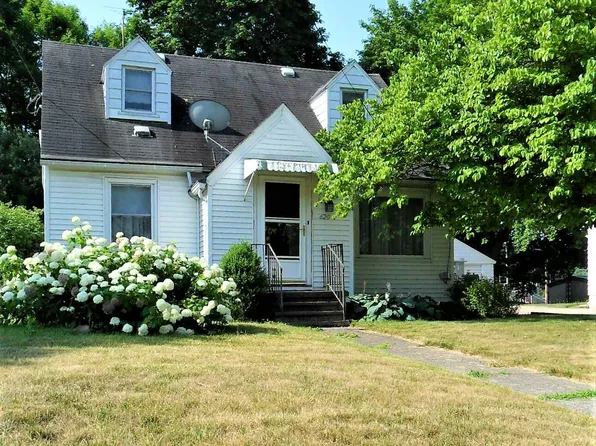 620 W Clinton St, Hastings, MI 49058
