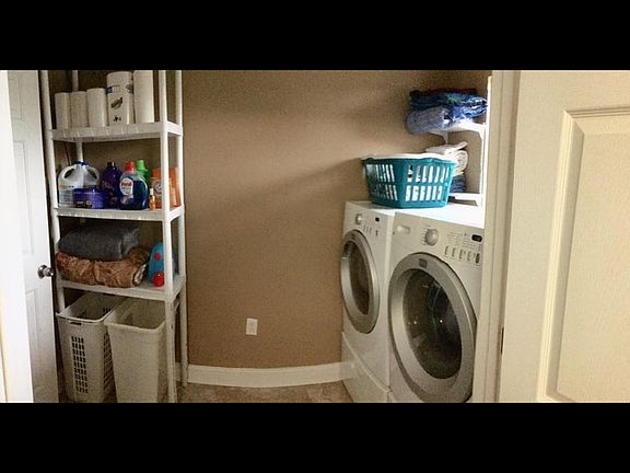 3rd image of 23945 Maria Dr