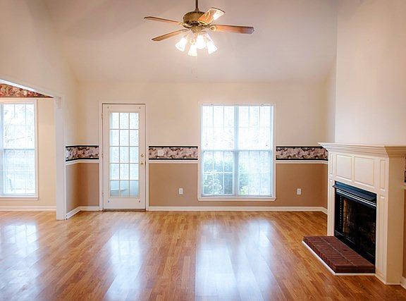 4th image of 318 Tanner Dr