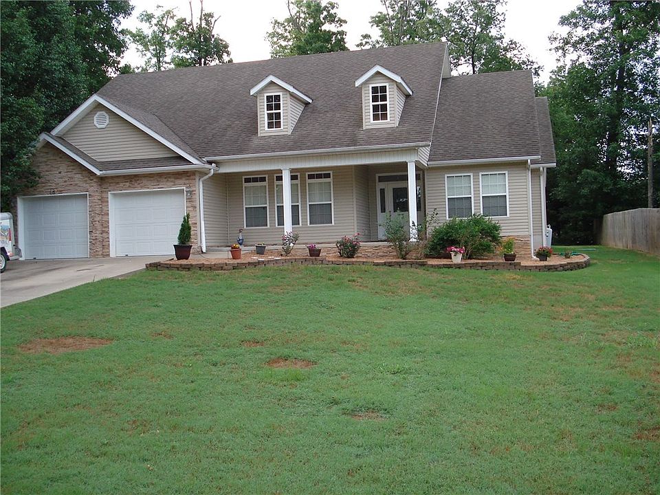 1st image of 18 N Sullivan Dr