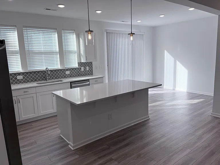 187 Royal Star Way — Photo 5