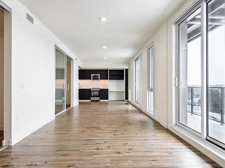 140 Ferguson Dr — Photo 27