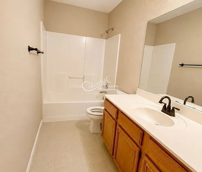 4602 Greyhound Dr — Photo 11
