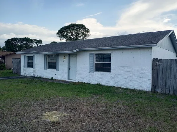 278 Greenway Ave NE, Palm Bay, FL 32907