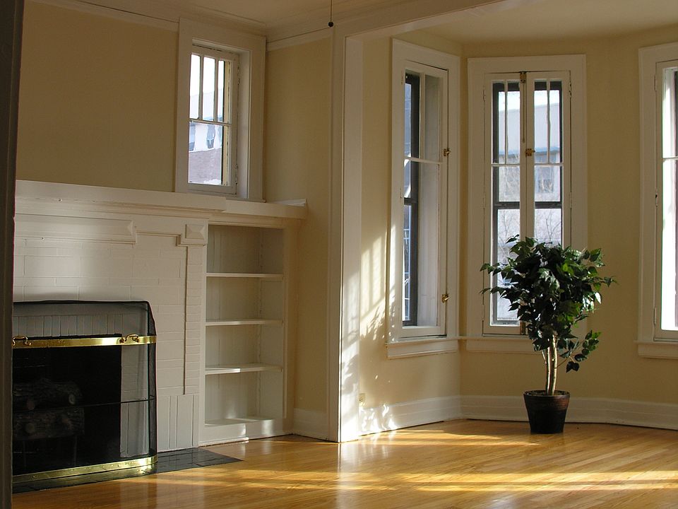1st image of 322 Washington Blvd APT 3H