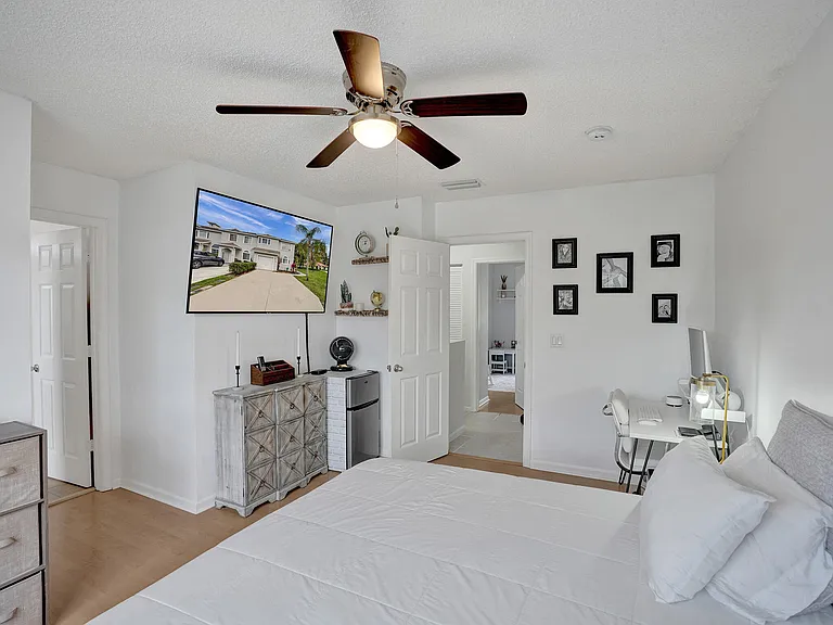 1488 SW 47th Ave — Photo 19