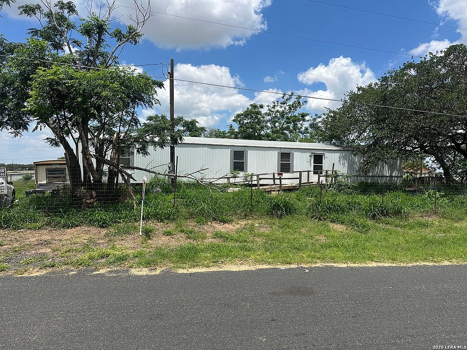 1st image of 49 SUNDOWN LN