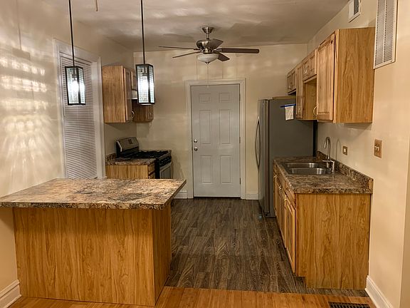 5th image of 1757 N McVicker Ave #2