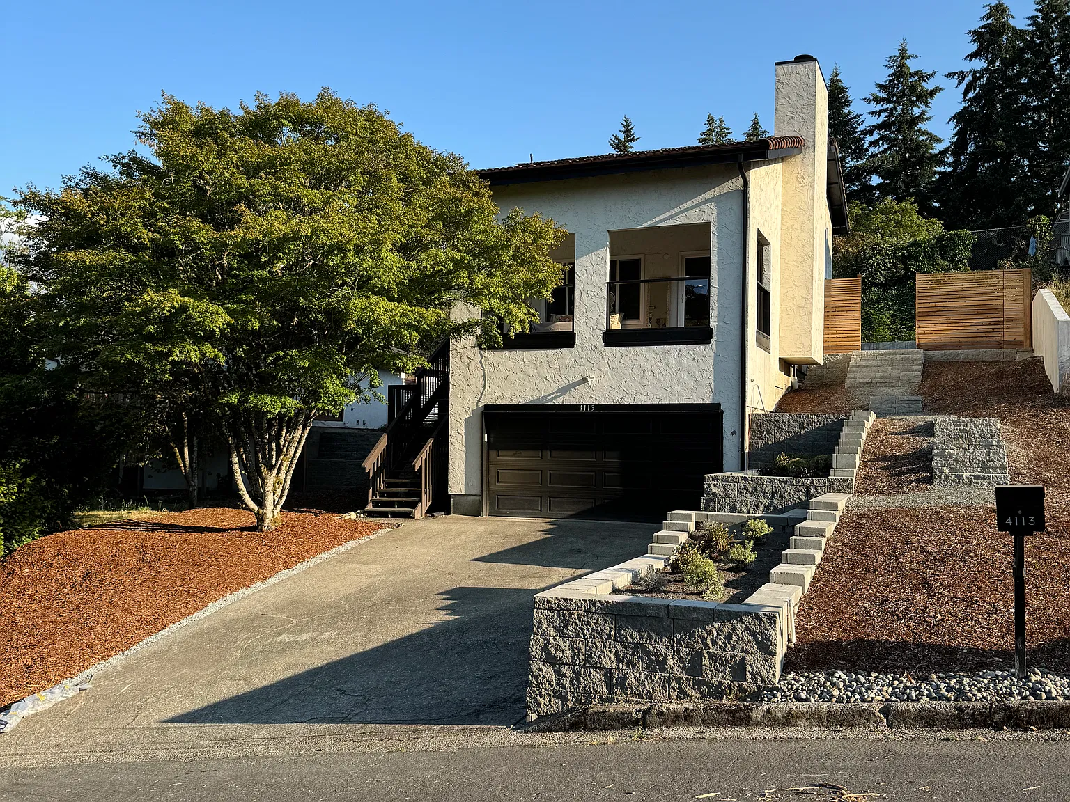 4 bed, 2.5 bath, 2280 sqft, $3,600 — Photo 1