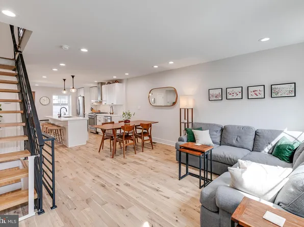 746 S Harshaw St, Philadelphia, PA 19146