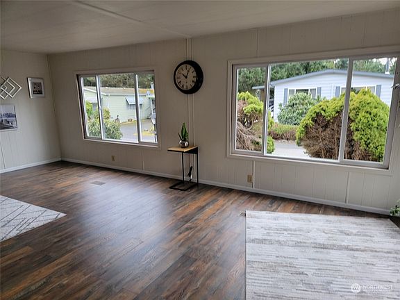 5th image of 12503 123rd Street E #78