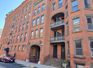 1 Linden Pl APT 407, Hartford, CT 06106