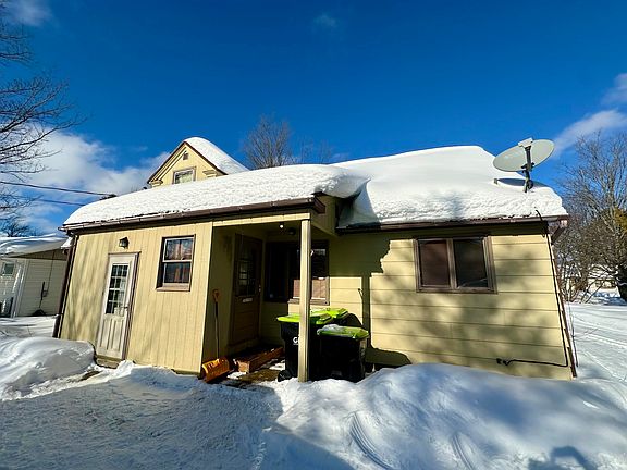 5th image of 209 W Avenue D