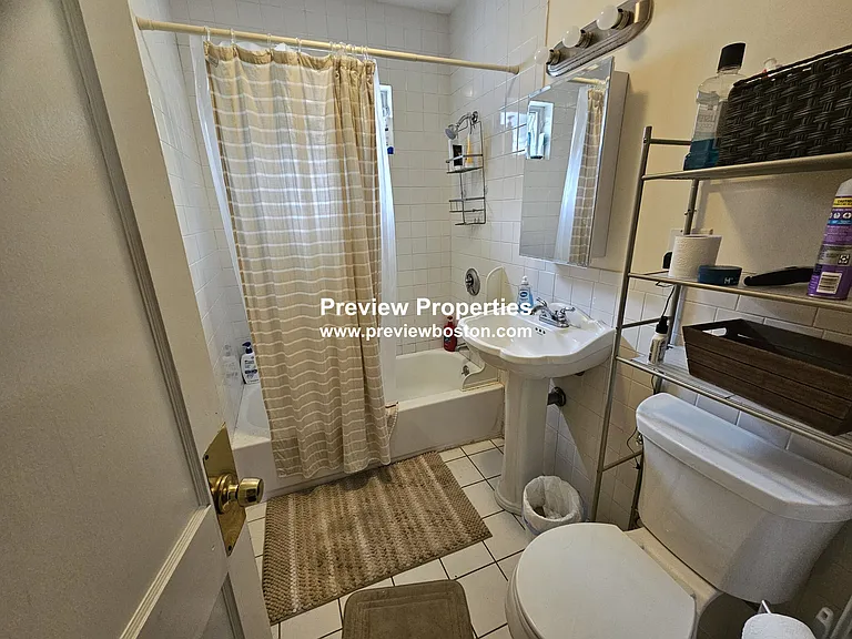14 Champney St #2P — Photo 11
