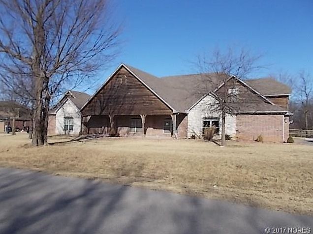 2nd image of 5225 E Hickory Bluff Dr