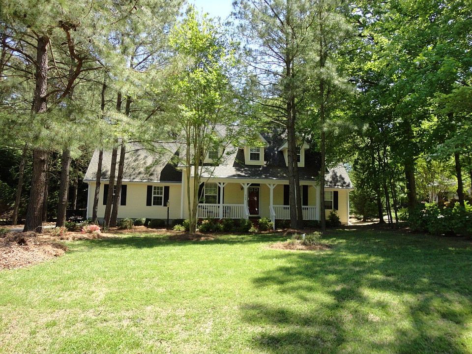 1st image of 208 Greenway Dr