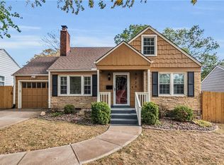 5225 Linden St, Roeland Park, KS 66205