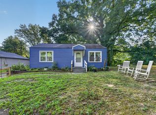 504 N Pond St, Toccoa, GA 30577