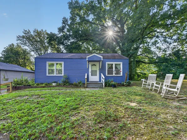 504 N Pond St, Toccoa, GA 30577
