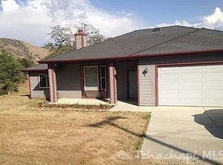 25840 Cumberland Rd, Tehachapi, CA 93561