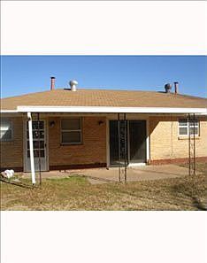 1st image of 4352 Woodedge Dr