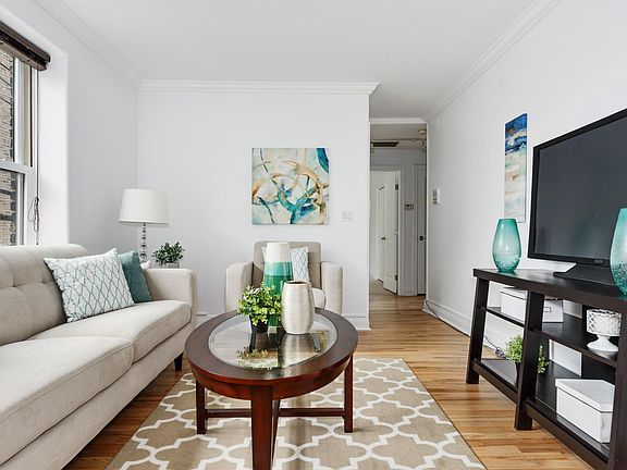 2nd image of 6616 N Ashland Ave APT 2B