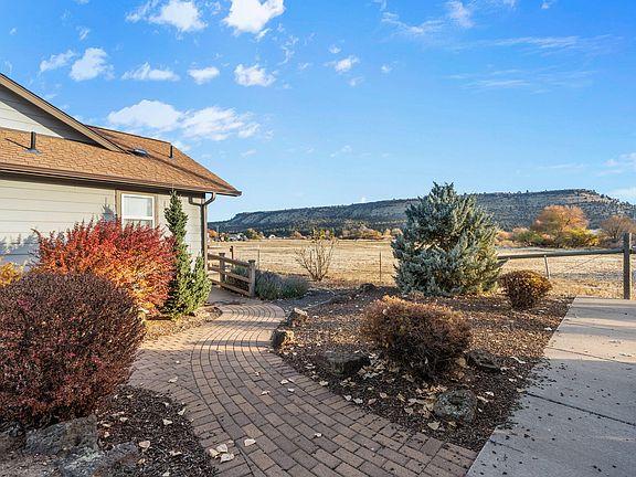 4th image of 26 NE Buena Villa Dr