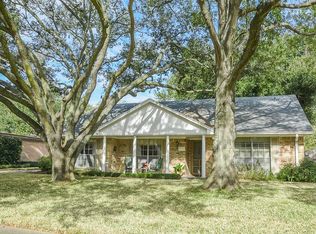 8218 Leader St, Houston, TX 77036