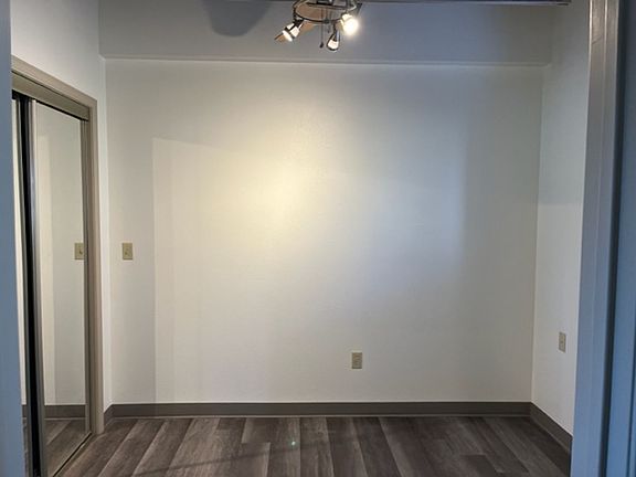 5th image of 111 W Morgan St #15